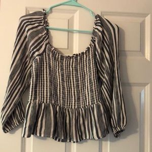 Off the shoulder American Eagle top